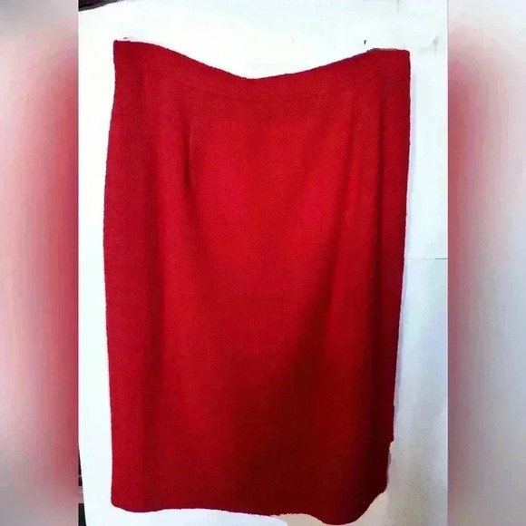 Vintage Valentino Miss V Red Boucle Wool Suit | Blazer and Skirt | 31" Waist - Picture 6 of 13